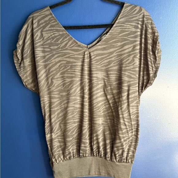 Express Tan Boxy Cap Sleeve Blouse size S - Picture 7 of 8